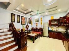 Hình ảnh Hiếm ! Đặng Văn Ngữ-Đống Đa, gần phố, ở ngay, 42m*5T. Chỉ 7 tỷ.