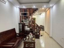 Hình ảnh Bán Gấp Nhà **NGỌC THUỴ**, 37 M2, Sát Ô Tô, Giá Gần 5 Tỷ