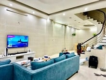 Hình ảnh Bán Nhà 68m2-5 tầng-Mt 5.2m-Hơn 7 tỷ-Ngọc Thụy-VỊ TRÍ ĐẸP-DÂN XÂY
