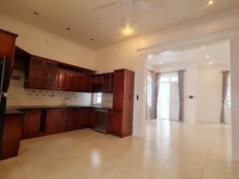 Hình ảnh Cho thuê Biệt thự Hồ Bơi Nguyễn Văn Hưởng, Quận 2, 3 tầng 4PN chỉ 66tr