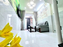Hình ảnh Bán Nhà Đẹp Đường Nguyễn Trãi, Q5 gần Lê Hồng Phong