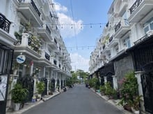Hình ảnh QUẬN 12 giáp GÒ VẤP, nhà 5 tầng , hẻm nhựa 8m + vỉa hè, bãi đổ xe hơi