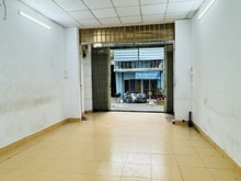 Hình ảnh Nhà ô tô đỗ cửa Lạc Long Quân, gần Chợ Tân Bình, 4.85 tỷ