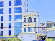 Hình ảnh Cho thuê nhà Quận 1, mặt tiền CMT8, 7x23m đất, 5 tầng, Giá 140tr/th