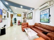 Hình ảnh Bán nhà Trung Tâm Quận 10, 40m², 2 lầu, hẻm 6m chỉ hơn 6 tỷ
