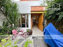 Hình ảnh Cho thuê nhà đẹp sân vườn khu Nam Việt Á
