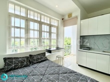 Hình ảnh Studio ban công, full nội thất, ngay chân cầu kênh tẻ,