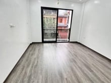 Hình ảnh Bán nhanh nhà Dương Văn Bé, 10.8 tỷ, 45m2x5T, KD, ô tô đỗ