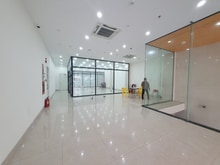Hình ảnh List VP có sẵn bàn ghế, diện tích 100 - 200m2 tại trung tâm - Mizuland