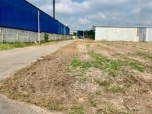 Hình ảnh Vở Nợ Bán Gấp Lô Góc 1675m2 Sổ Riêng, Ngay Thị Xã, Sát Chợ, Giá 290tr