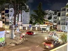 Hình ảnh 1.11 Chỉ 1.x t.ỷ M. tiền Lô góc Phan Xích Long- 82m2 nở hậu, thuê CAO