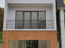Hình ảnh Cho Thuê Nhà 3 tầng mặt đường Âu Cơ gần chợ Hoa Quảng An