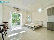 Hình ảnh Cho thuê CH ban công ngay vòng xoay Phú Hữu, sát chung cư Khang Điền