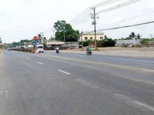 Hình ảnh Bán 9097m full hồng, Có 300m Thổ cư, Mặt Tiền QL1A, xã Hưng Thịnh