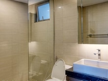 Hình ảnh Hiện nắm 2căn 2pn sân vườn ở Empire, Full nội thất, view Bitexco