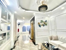 Hình ảnh Đẳng Cấp Bán Nhà **Nguyễn Văn Cừ**, 71 M2, Ngõ Ô Tô, Giá 15 Tỷ