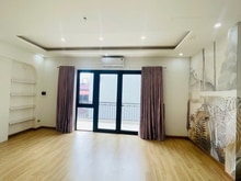 Hình ảnh Đẳng Cấp Bán Nhà **Nguyễn Văn Cừ**, 72 M2, Ngõ Ô Tô, Giá 15 tỷ