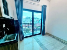 Hình ảnh Ngã Tư Sở 40m2 Mới Tinh Full Đồ Ban Công Thoáng Thang Máy Giá Tốt