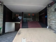 Hình ảnh Cho thuê MB giá rẻ thuận tiện di chuyển đường lớn gần khu trung tâm