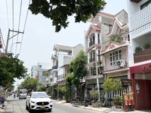 Hình ảnh Ngộp bank, Mặt tiền kinh doanh có thang máy 115m2, 5 Tầng, 8PN.