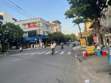 Hình ảnh Nhà MT kinh doanh 6x20m trệt trống suốt khu tên lửa giá 30/tháng