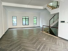 Hình ảnh Cho thuê Toà nhà Shophouse ngang 7m gần Vincom