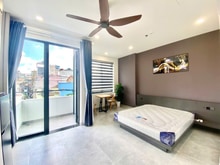 Hình ảnh Căn Hộ Luxury Ban Công Full Nội Thất Hiện Đại Gần Cầu Nguyễn Văn Cừ