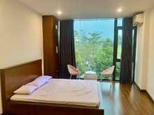 Hình ảnh Rẻ Quá Các Bác Ơi Em Cần Bán Nhanh Căn Nhà 5 Tầng Wiew Mặt Hồ,Vườn HoA