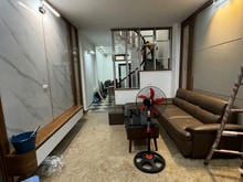 Hình ảnh Bán Nhà gần Viện E Ô tô đỗ trước cửa nhà 42m mt 3,6 7.6 tỷ