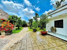 Hình ảnh Bán Biệt thự vườn DT 1730m2. Trung Lập Hạ. Giá 10 tỷ