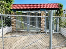 Hình ảnh Bán Nhà DT 240m2. MT Nguyễn Thị Nhúng. Giá 4,4 tỷ