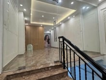 Hình ảnh Cho thuê nhà MT hầm + 5 lầu có Thang Máy 160 Trần Hưng Đạo, Quận 1