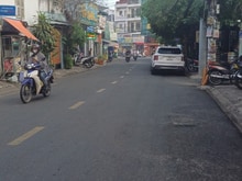 Hình ảnh Bán nhà, đường thông 8m, kế bên Hoàng Diệu 2 Linh Chiểu, Thủ Đức,140m2
