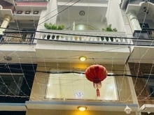 Hình ảnh bán nhà gần ngã tư 7 hiền, 56 m2 5 tầng nhỉnh 7 tỷ, oto ngủ trong nhà.