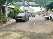 Hình ảnh Mặt tiề.n liền kề Aeo.n ma.ll tâ.n ph.ú - hẻm xe tải  - ( 4x15m )