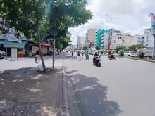 Hình ảnh Bán nhà đường Nguyễn Hồng Đào, TB; DT 7m x 20m; HĐT 60tr/ Tháng