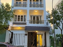 Hình ảnh Bán nhà KDC Sadeco Ven Sông P.Tân Phong Quận 7- Ngang 7x18m