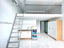 Hình ảnh Phòng gác ban công full nội thất giá rẻ ngay Mã Lò
