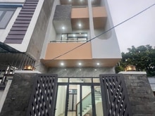 Hình ảnh Bán nhà trệt 2 lầu đường Võ Văn Hát , Long Trường , Quận 9