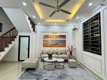 Hình ảnh 🏠 4, 8 tỷ có Nhà 4 Tầng Full Nội Thất tại ngõ 81 Đông Ngạc! 🌟