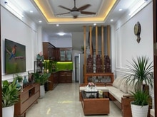 Hình ảnh Siêu hiếm, bán nhà Ngô Gia Tự, Long Biên, ô tô đỗ cổng, 46m2 giá 5 tỷ