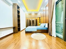 Hình ảnh Bán gấp nhà Cầu Giấy - Diện Tích 52M2 - 4 Tầng - Mặt Tiền 9.4M