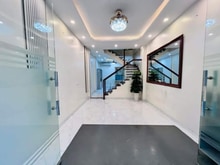Hình ảnh Bán gấp nhà Dịch Vọng - Diện Tích 35.5M2 - 5 Tầng - Mặt Tiền 3.4M