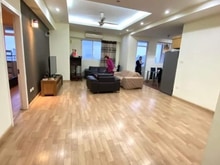 Hình ảnh Bán CC 151 Nguyễn Đức Cảnh 3PN 2WC 130 m2 nhà đẹp, 3 ban công 5.8 tỷ
