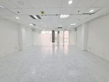 Hình ảnh Văn phòng 75m2 view mặt tiền ngã tư Phú Nhuận cho thuê rẻ
