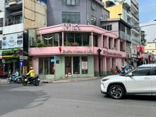 Hình ảnh Siêu Phẩm Góc 2MT Trần Huy Liệu, Ngang 25M; 2 tầng trống suốt giá tốt