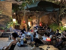Hình ảnh Cho thuê mặt bằng vỉa hè sân bay mặt phố Đặng Văn Ngữ- view Hồ Đắc Di