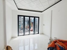 Hình ảnh Nhỉnh 2T, Shr nhà 2 Tầng đường Chiến Lược, đường 8m.