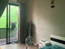Hình ảnh Nhà 2 tầng 1 trệt 1 lầu 1 PN 2 WC, Phòng Khách, Bếp, ban công. Nhà mới