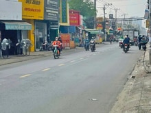 Hình ảnh Nhà MTKD đường Mã Lò, Bình Tân. dt: 4 x 30m, 1 lầu, Giá: 11.5 tỷ.